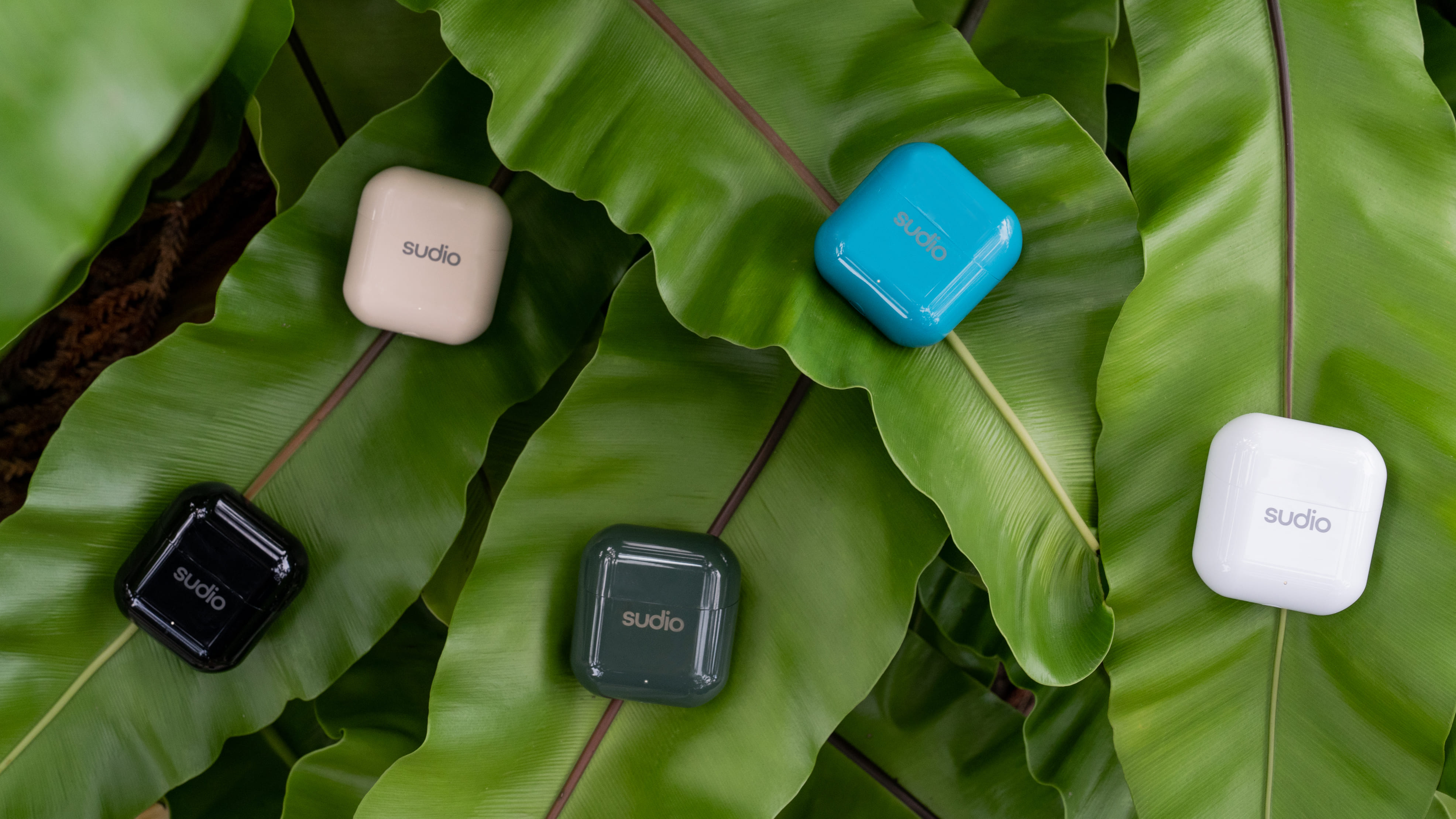 源自於北歐的質感簡約設計,「Sudio Nio 真無線藍芽耳機」的迷人魅力