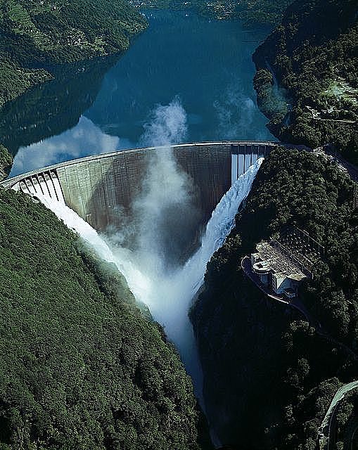 你敢挑戰嗎?世界6大「蹦極」聖地 享受血壓升高、心臟浮起來的刺激感