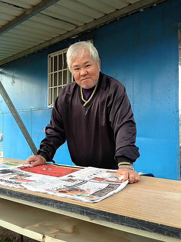 伴球隊30年南征北討,文化乙組棒球的「老大」江通直